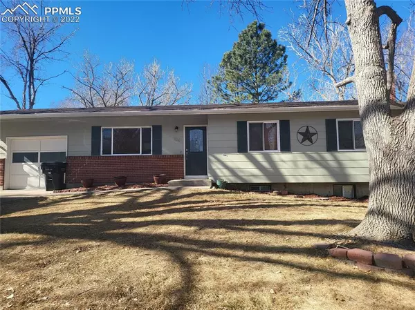 124 Cielo Vista ST, Colorado Springs, CO 80911