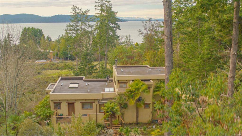 Pender Island, BC V0N 2M3,9978 Gowlland Point Rd