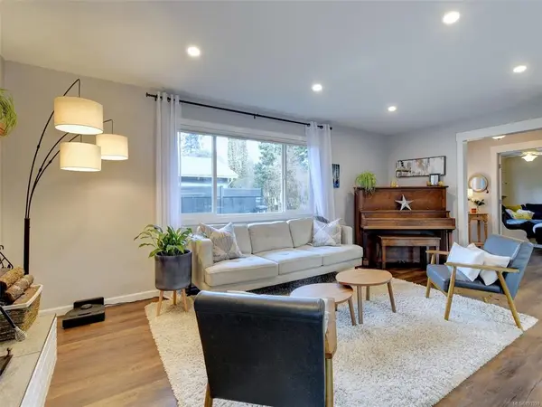 617 Kildew Rd #A, Colwood, BC V9B 1Z6