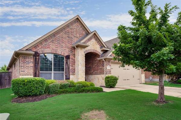 359 Falstaff Drive, Roanoke, TX 76262