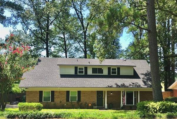 202 Whispering Pine Drive, Haughton, LA 71037