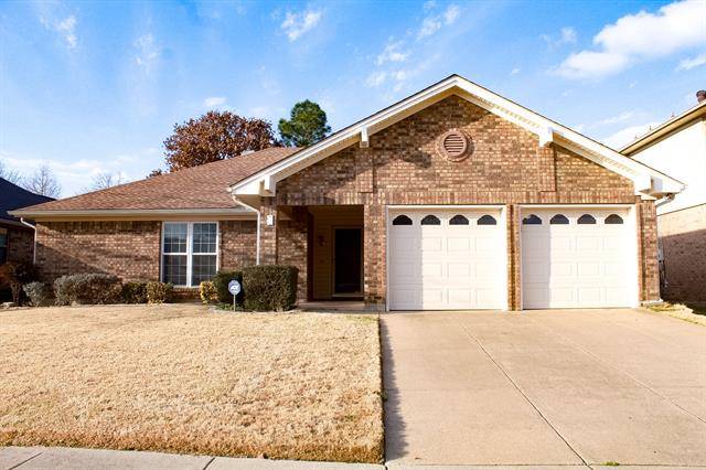 4003 Bradley Lane, Arlington, TX 76017