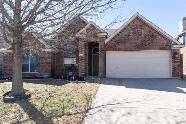 5011 Golden Eagle Drive, Grand Prairie, TX 75052