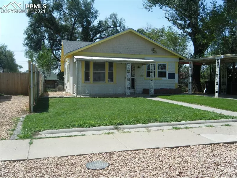 910 W 17th ST, Pueblo, CO 81003