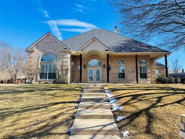 3516 Foot Hills Drive, Weatherford, TX 76087