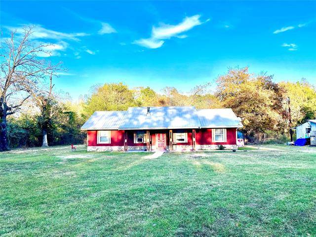 180 County Road 4560, Winnsboro, TX 75494