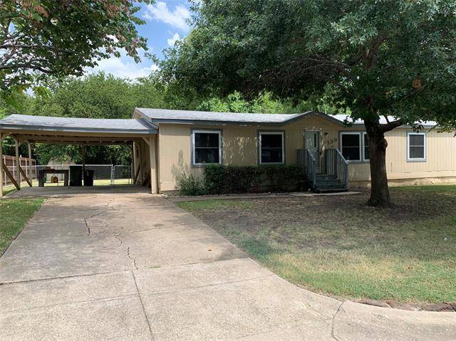 1339 Honeysuckle Drive, Mansfield, TX 76063