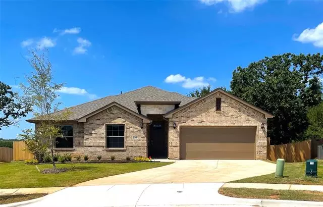 1301 Oak Tree Drive, Denton, TX 76209