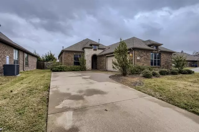 482 Oak Hills Lane, Fate, TX 75189