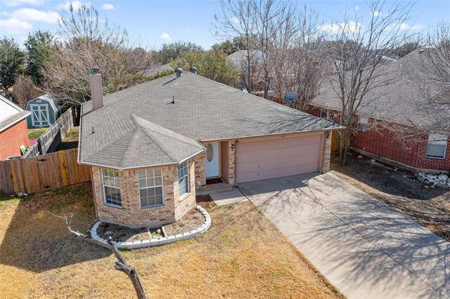 625 Raven Drive, Saginaw, TX 76131