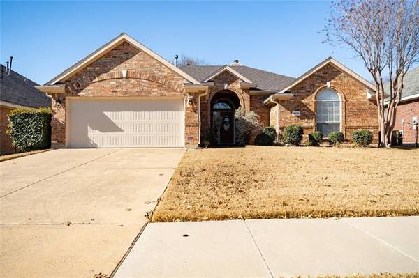 4833 Gloucester Drive, Grand Prairie, TX 75052