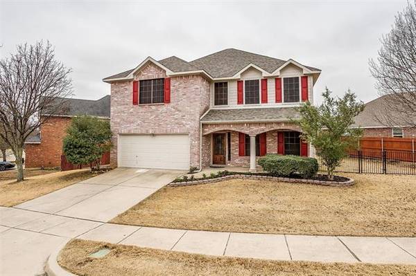 3010 Greenway Drive, Burleson, TX 76028