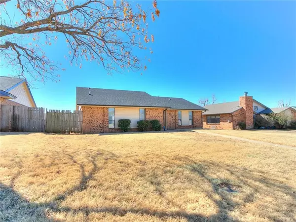 516 NW 139th Street, Edmond, OK 73013