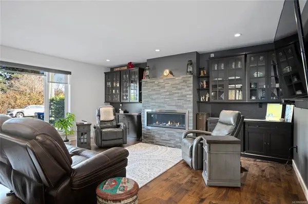 146 Ford Ave, Parksville, BC V9P 1M1