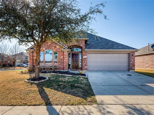 605 Canoe Way, Crowley, TX 76036