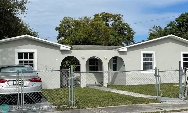 2425-2427 NW 104th St, Miami, FL 33147