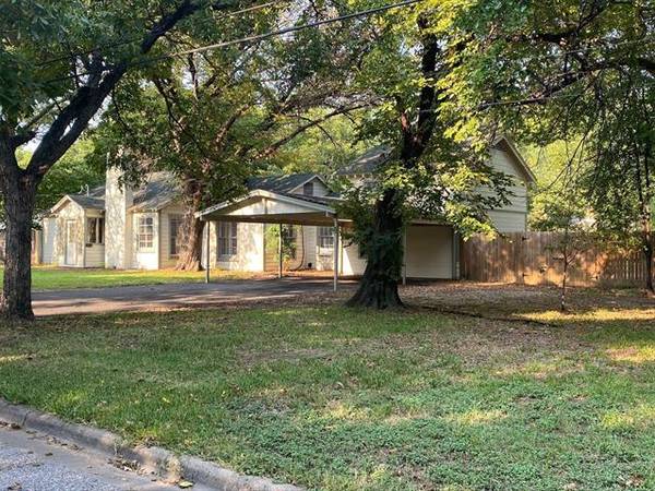 515 Hassett Avenue, River Oaks, TX 76114