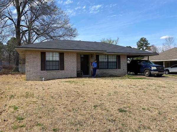 10376 McElroy Drive, Keithville, LA 71047