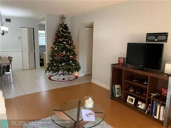 Pompano Beach, FL 33069,511 Gardens Dr  #103