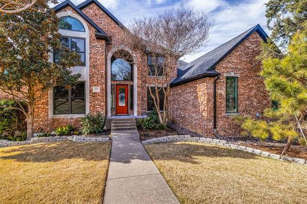 913 Hickory Knob Circle, Cedar Hill, TX 75104