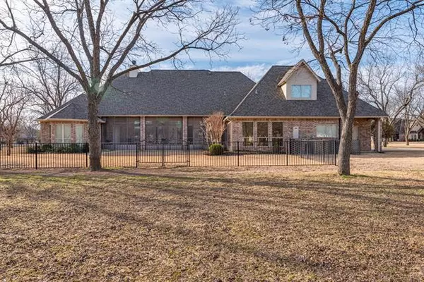 Granbury, TX 76049,7400 Fox Run Court