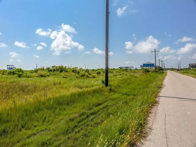 Lot 337 Mabry, Gilchrist, TX 77617