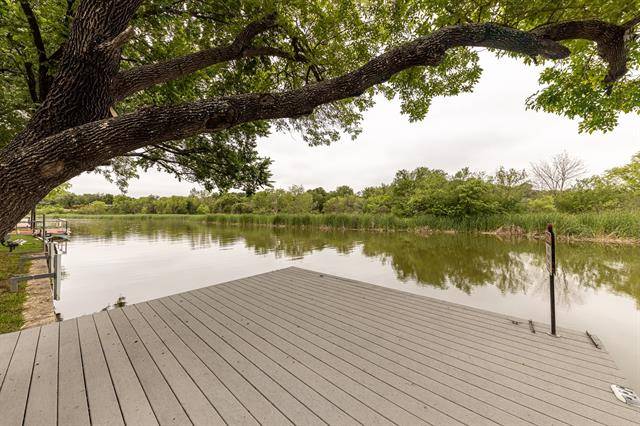 3301 Robinson Creek Drive, Granbury, TX 76048