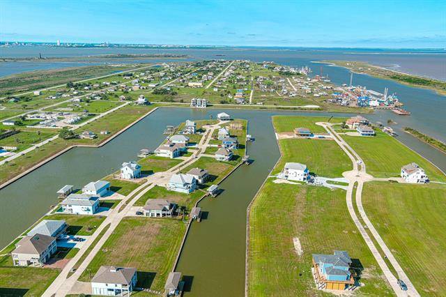 2012 Laguna Harbor Estate Boulevard, Port Bolivar, TX 77650