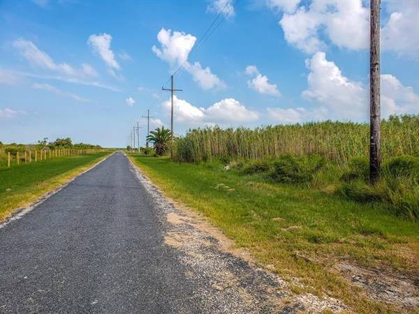 Lot 5-6 Pennington, Gilchrist, TX 77617