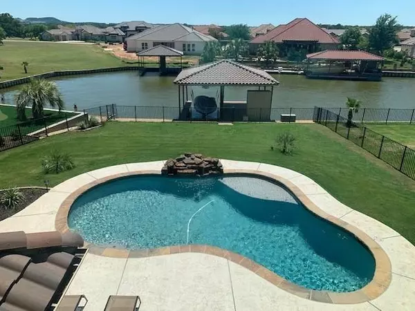 1612 Chesapeake Bay Court, Granbury, TX 76048