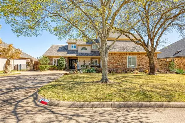 1207 Canvasback Drive, Granbury, TX 76048