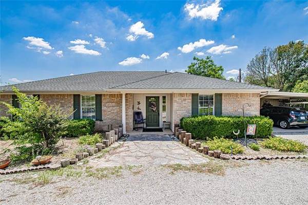 2708 Galaxy Street, Granbury, TX 76049