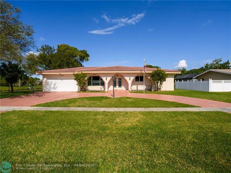 7561 NW 11th Pl, Plantation, FL 33313