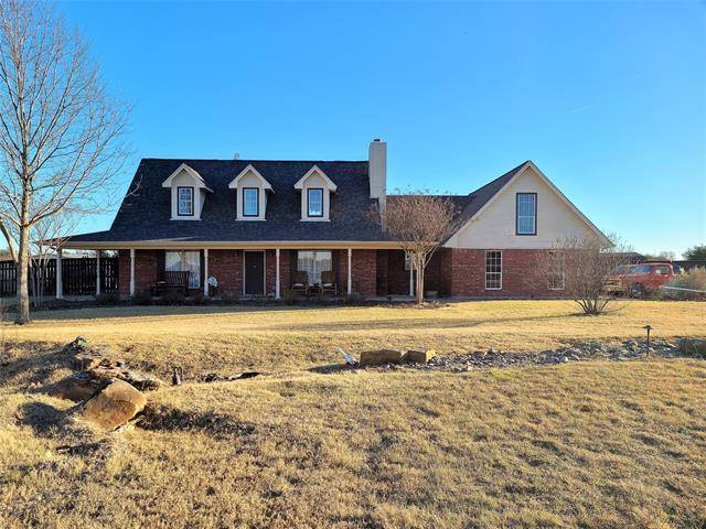 3801 J E Woody Road, Springtown, TX 76082