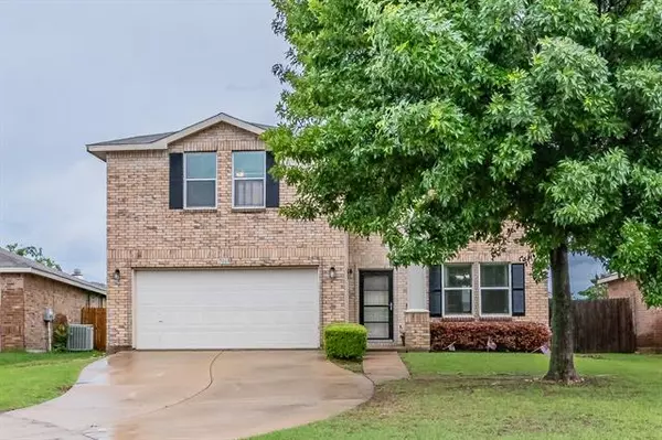 5068 Village Stone Court, Fort Worth, TX 76179