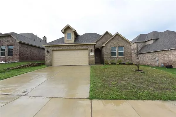 212 Bower Ridge Drive, Fort Worth, TX 76108