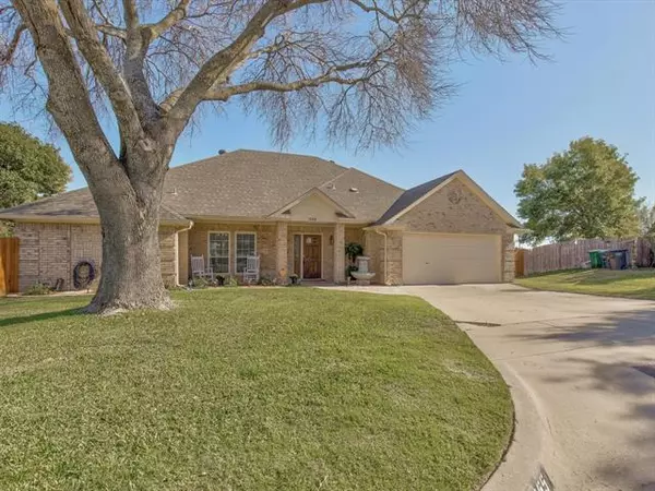 255 Powder Court, Fort Worth, TX 76108