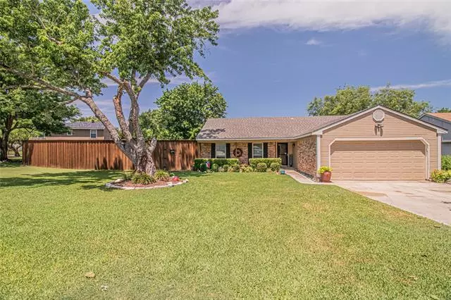 1119 Normandy Drive, Grapevine, TX 76051