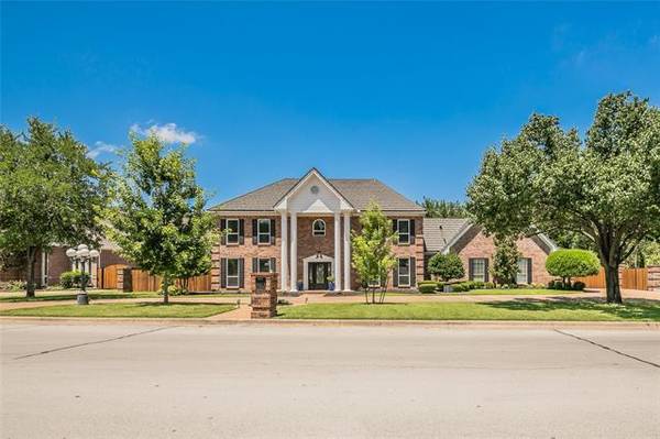 1006 Saddlebrook Drive, Colleyville, TX 76034