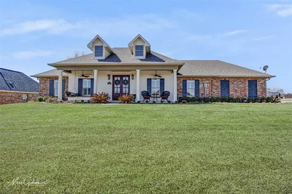 115 Sepulvado Street,  Stonewall,  LA 71078