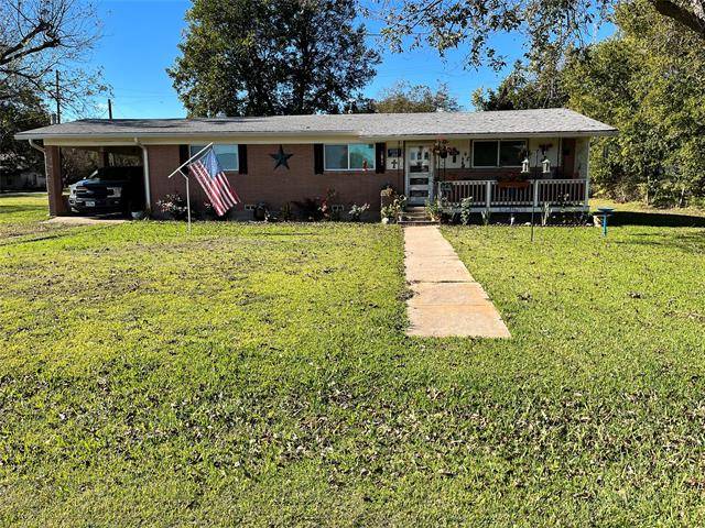 204 N 2nd Street, Cranfills Gap, TX 76637