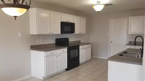 Fort Worth, TX 76131,7609 Indigo Ridge Drive