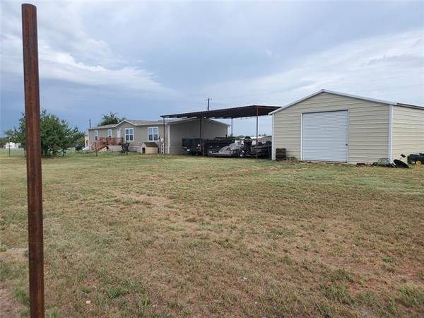 140 Nash Lane, Decatur, TX 76234