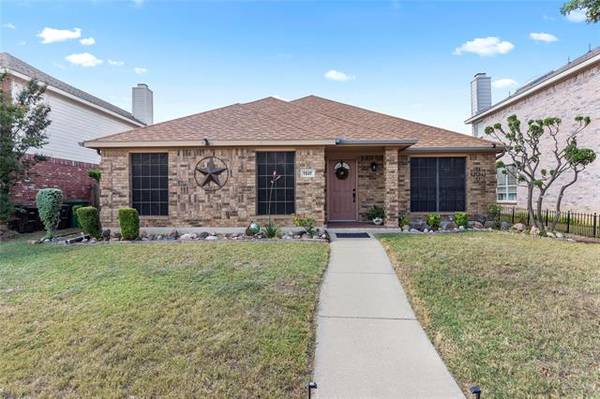 7337 Indiana Avenue, Fort Worth, TX 76137