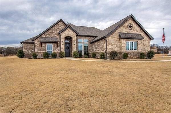 495 Christian Way, Azle, TX 76020