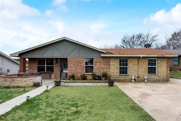 1608 Oak Tree Drive, Denton, TX 76209