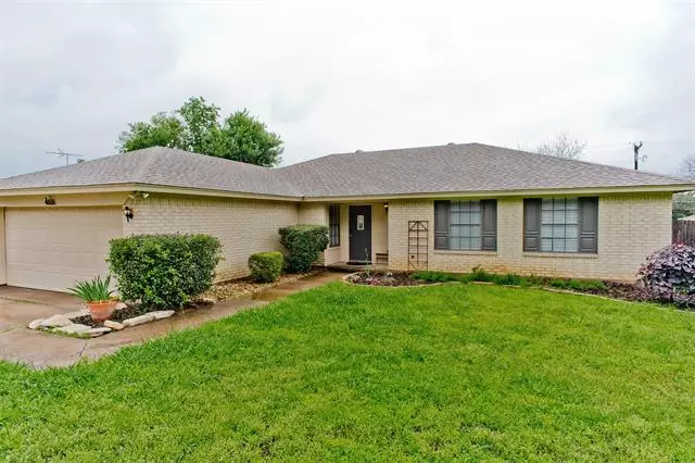 4606 Mandalay Drive, Arlington, TX 76016