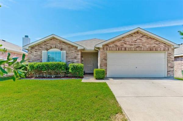 4312 Tranquility Drive, Fort Worth, TX 76244