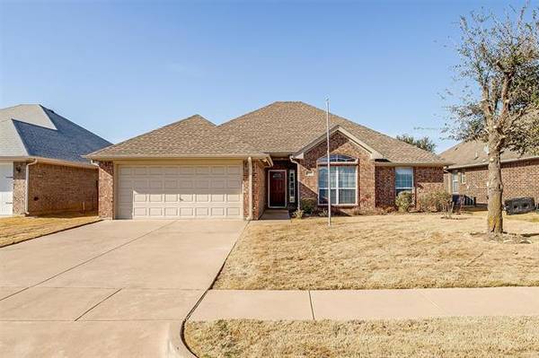 1004 Redfish Drive, Burleson, TX 76028