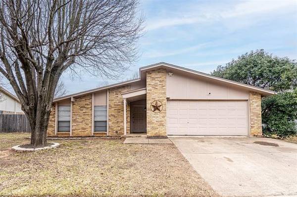 2608 Southcrest Drive, Arlington, TX 76016